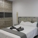 La Vela * Tías