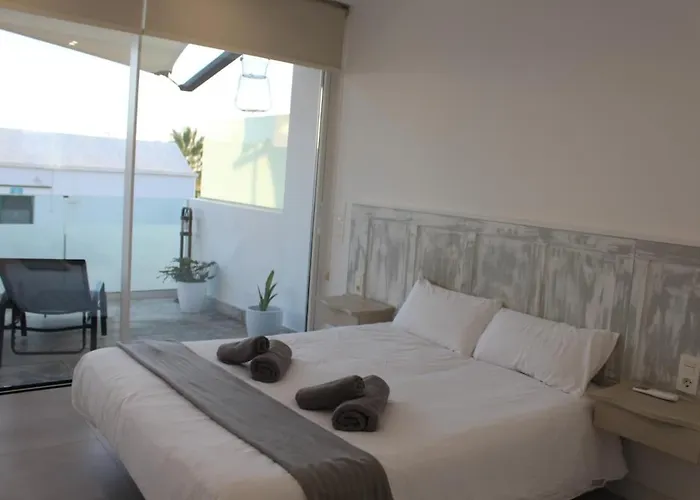 La Vela Apartment Tias